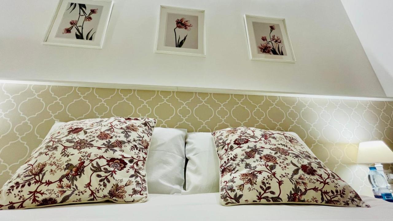 Domus Bianca Lancia Hotel Manfredonia Bagian luar foto